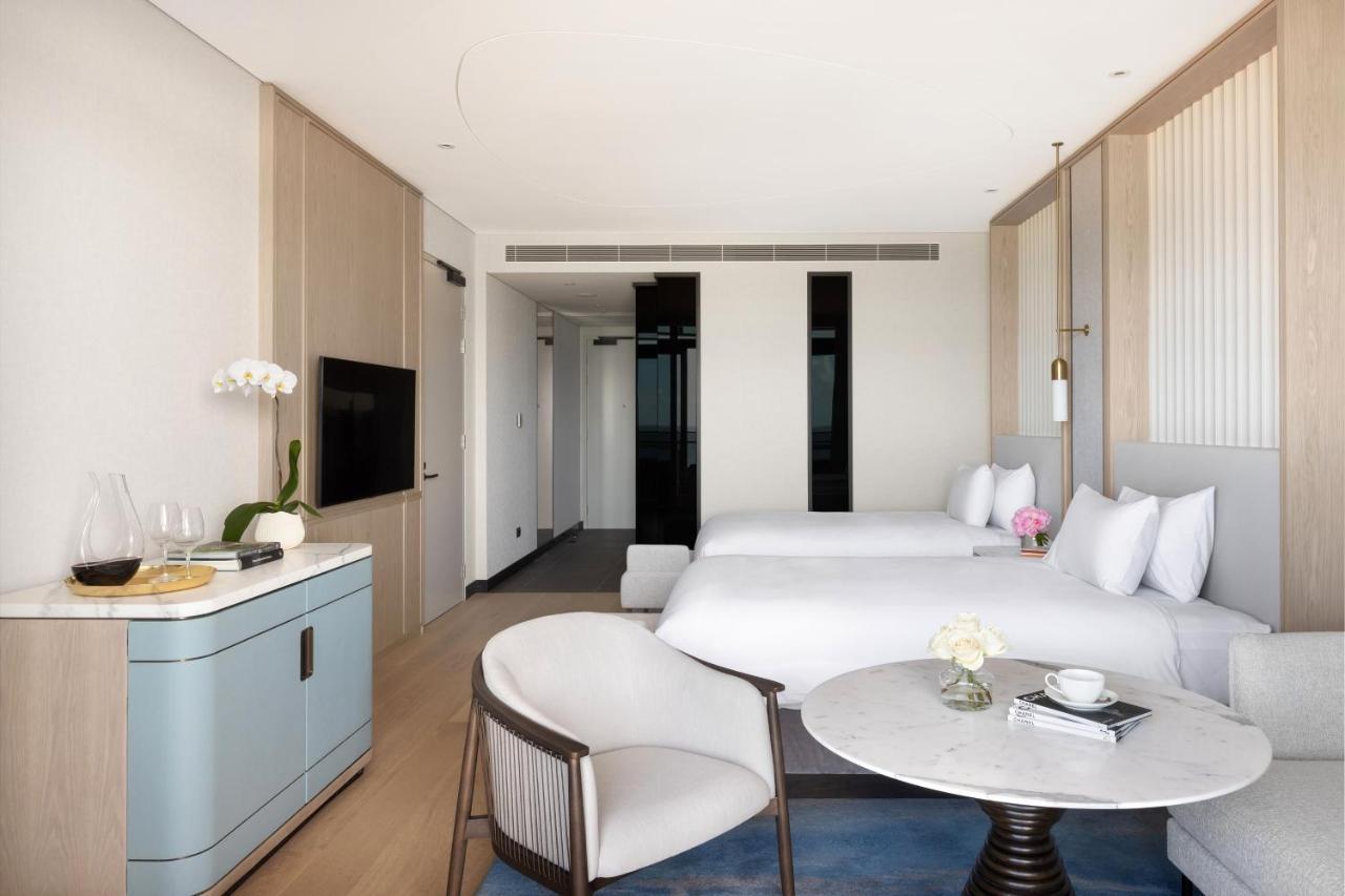 The Langham, Gold Coast And Jewel Residences Kültér fotó Deluxe Ocean View Room