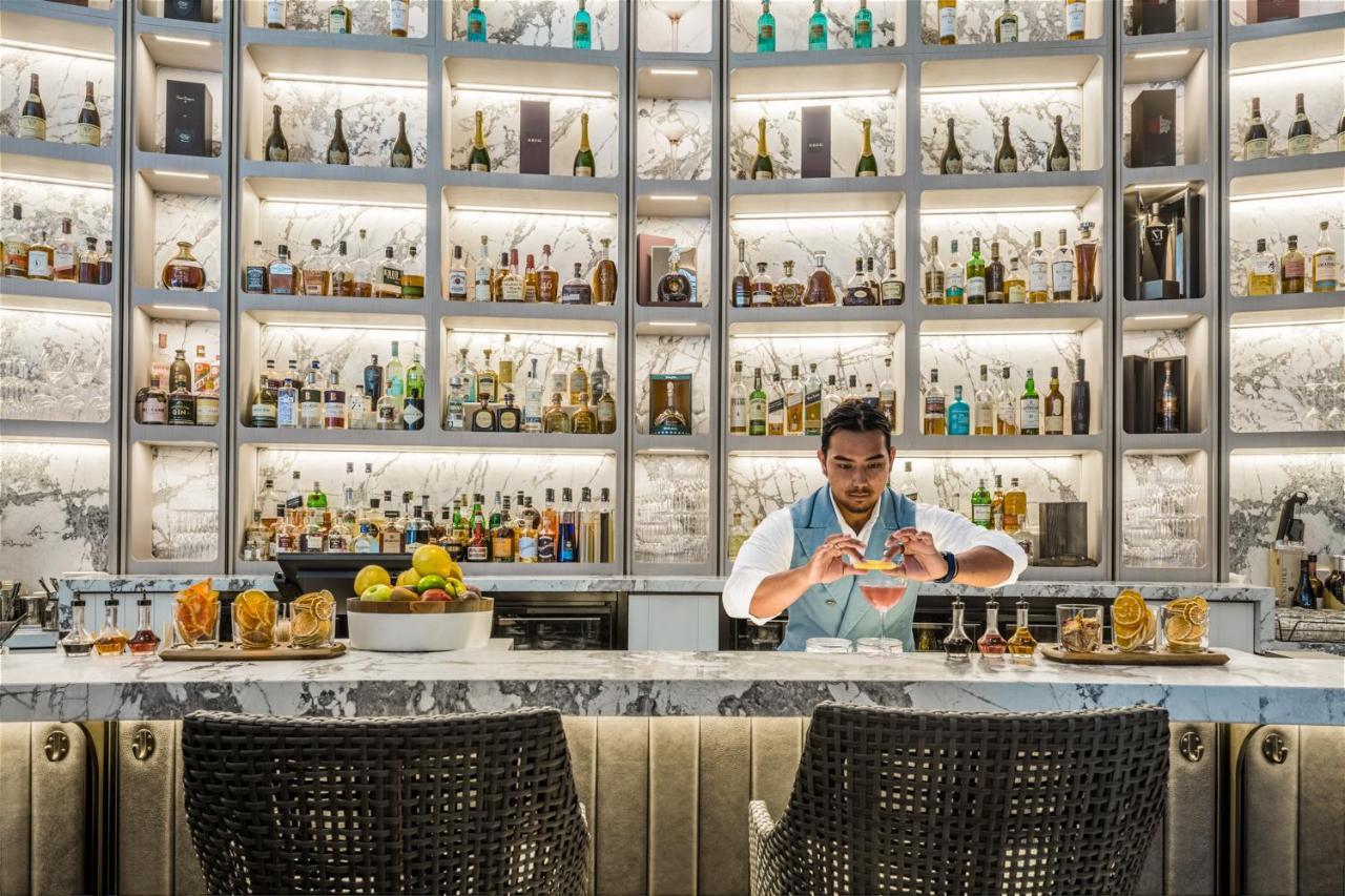 The Langham, Gold Coast And Jewel Residences Kültér fotó The Bar at The Ivy Temple Row