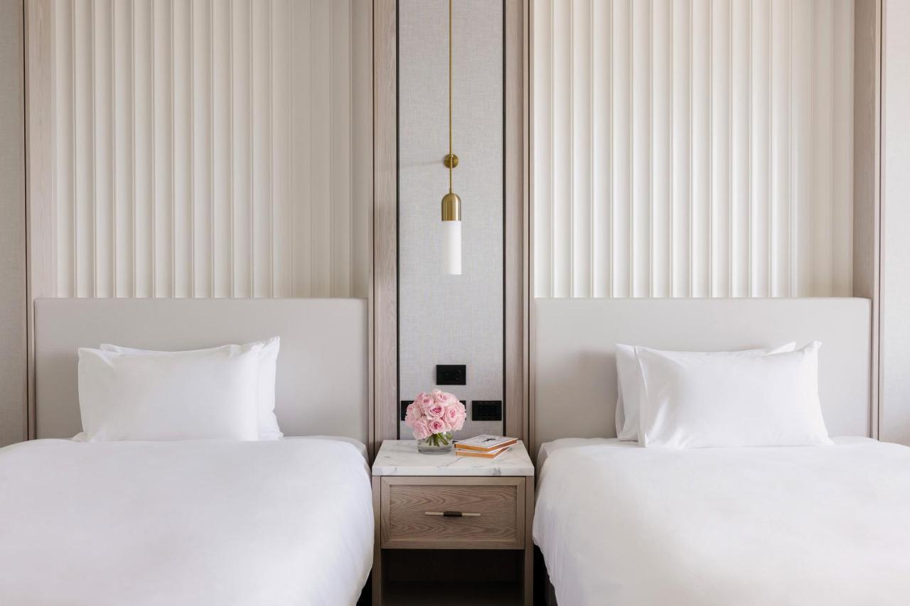 The Langham, Gold Coast And Jewel Residences Kültér fotó Deluxe Room
